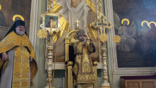 В Неделю о Страшном суде епископ Алексий совершил Божественную Литургию в Троицком соборе