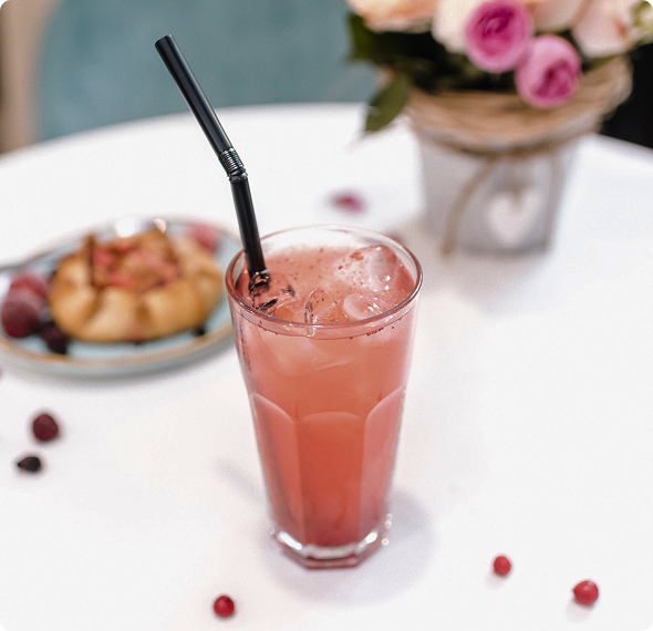 Лавка с выпечкой на территории монастыря