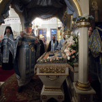 В Даниловом монастыре совершили погребение плащаницы Пресвятой Богородицы | Московский Данилов монастырь