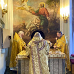 В Неделю 36-ю по Пятидесятнице епископ Алексий совершил Божественную Литургию в Троицком соборе | Московский Данилов монастырь