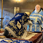 В день Похвалы Божией Матери епископ Алексий совершил Божественную Литургию в Даниловом монастыре | Московский Данилов монастырь