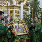 В Даниловой обители встретили праздник Святой Троицы | Московский Данилов монастырь