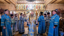 Епископ Солнечногорский Алексий совершил Литургию на подворье Зачатьевского монастыря в Барвихе