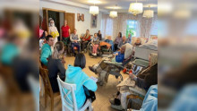 Подростковый клуб «Пилигримия»: посещение одиноких пожилых людей в Свято-Спиридоньевской богадельне