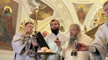 В Великую Субботу Страстной Седмицы епископ Алексий совершил Литургию в обители князя Даниила