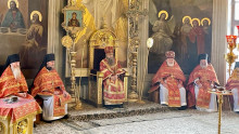 В Неделю жен-мироносиц епископ Алексий совершил Литургию в Троицком соборе