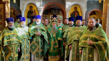 Епископ Алексий возглавил торжества в храме святителя Николая в Кленниках