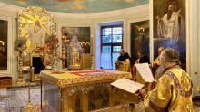 В день памяти Собора Московских святителей епископ Алексий совершил Божественную Литургию в Даниловом монастыре