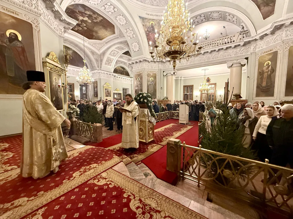 Данилова обитель встретила светлый праздник Рождества Христова