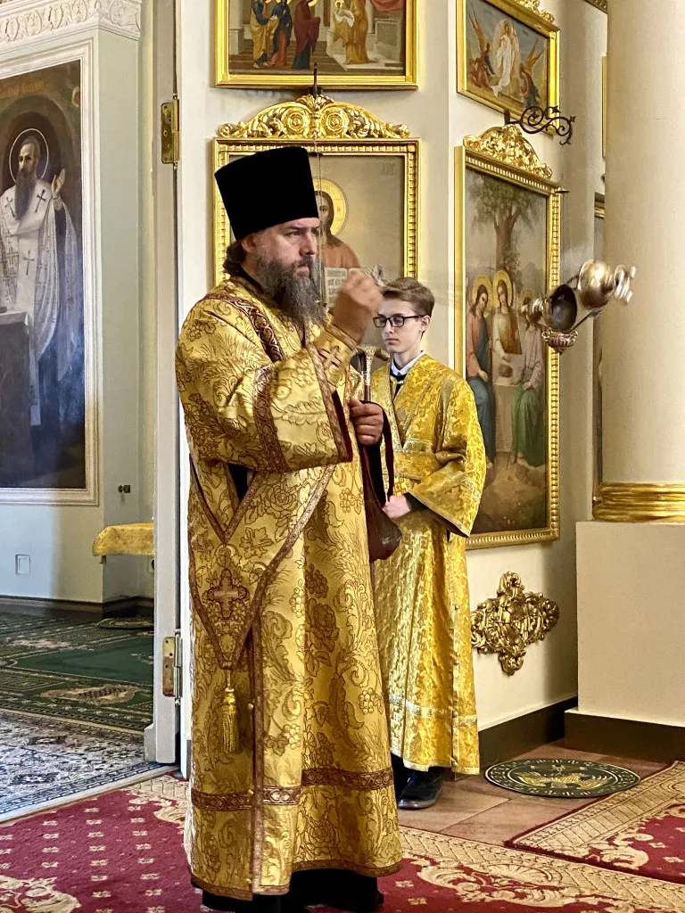 В Даниловой обители молитвенно отметили шестую годовщину архиерейской хиротонии наместника