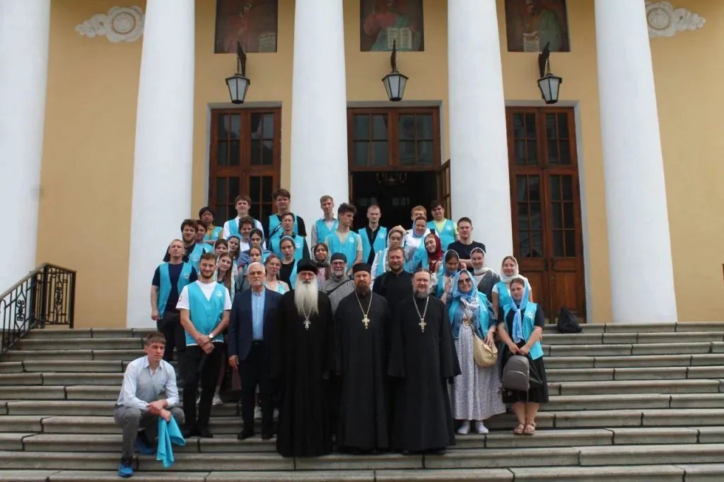Участники XVII Международного съезда «Содружество православной молодежи» посетили Данилов монастырь