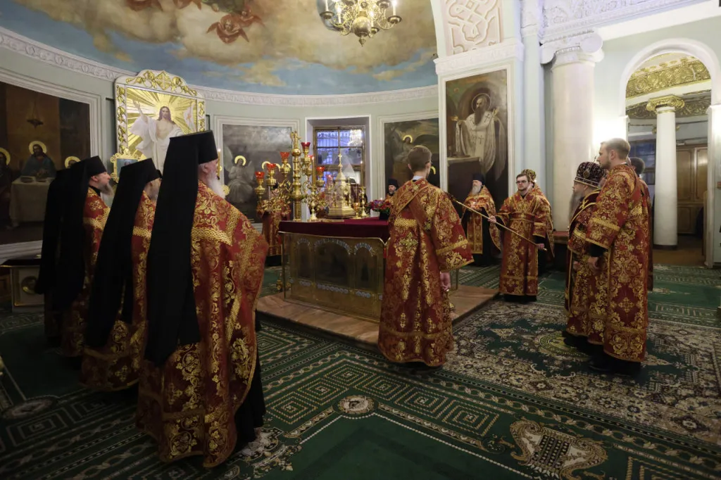 Обитель князя Даниила встретила праздник Воздвижения Честного и Животворящего Креста Господня