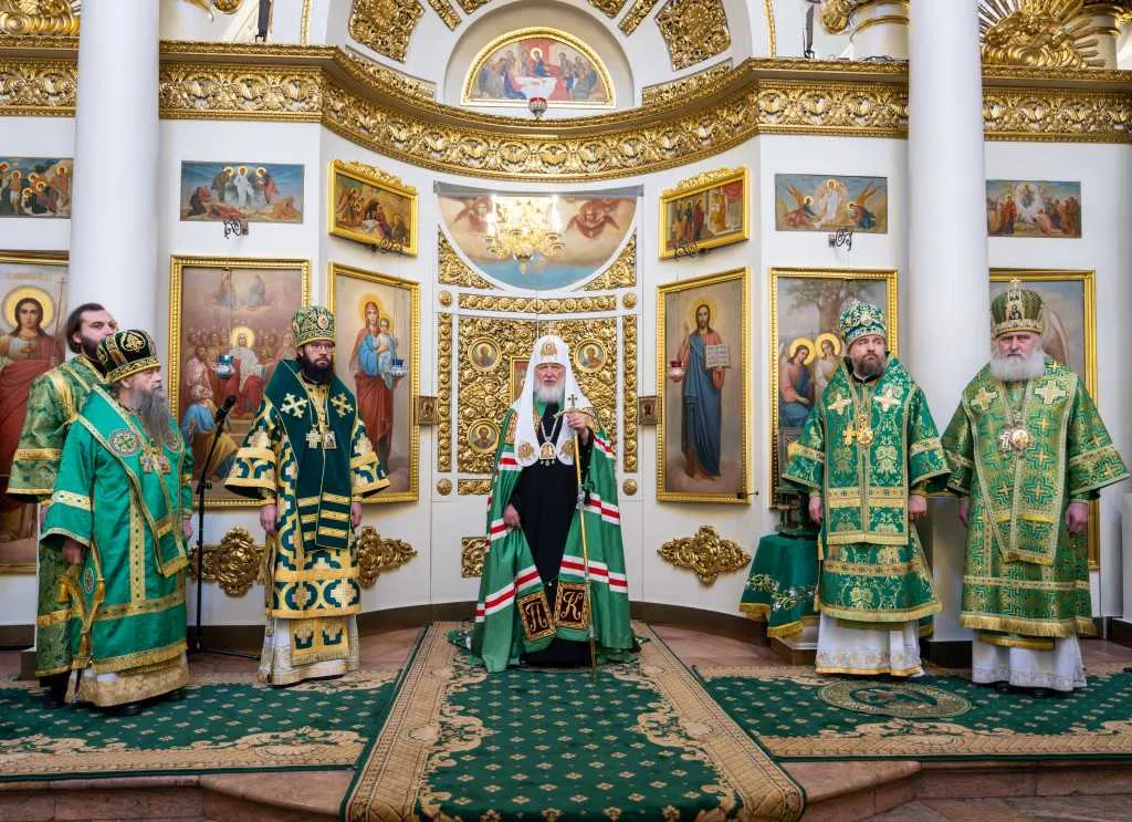 В Неделю сыропустную, день памяти благоверного князя Даниила Московского, Святейший Патриарх Кирилл совершил Литургию в Даниловом ставропигиальном монастыре