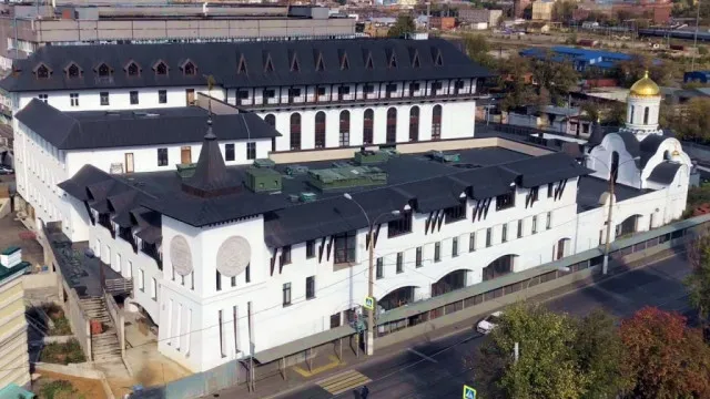 Патриарший центр духовного развития детей и молодёжи при Даниловом монастыре г. Москвы объявляет набор на курсы «Основы православной иконописи»