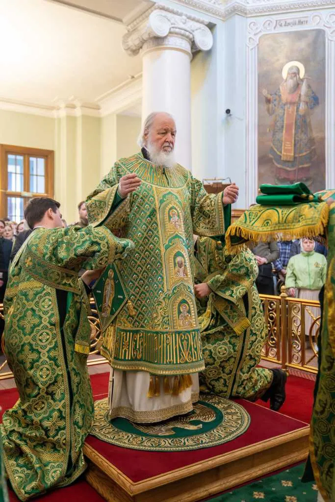 В Неделю сыропустную, день памяти благоверного князя Даниила Московского, Святейший Патриарх Кирилл совершил Литургию в Даниловом ставропигиальном монастыре