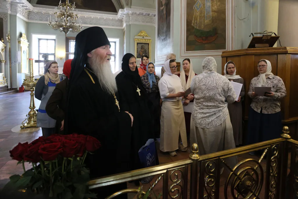 Сотрудники Даниловой обители поздравили епископа Алексия с Пасхой Христовой