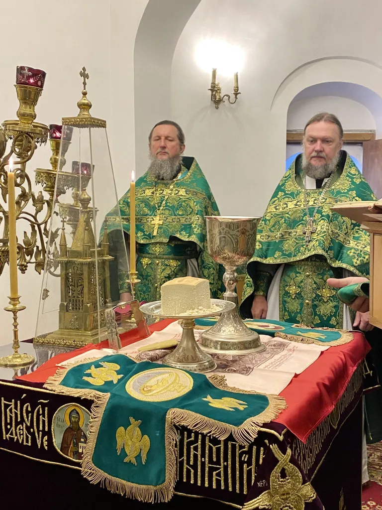 В день памяти преп. Симеона Столпника епископ Алексий совершил Божественную Литургию в Даниловом монастыре