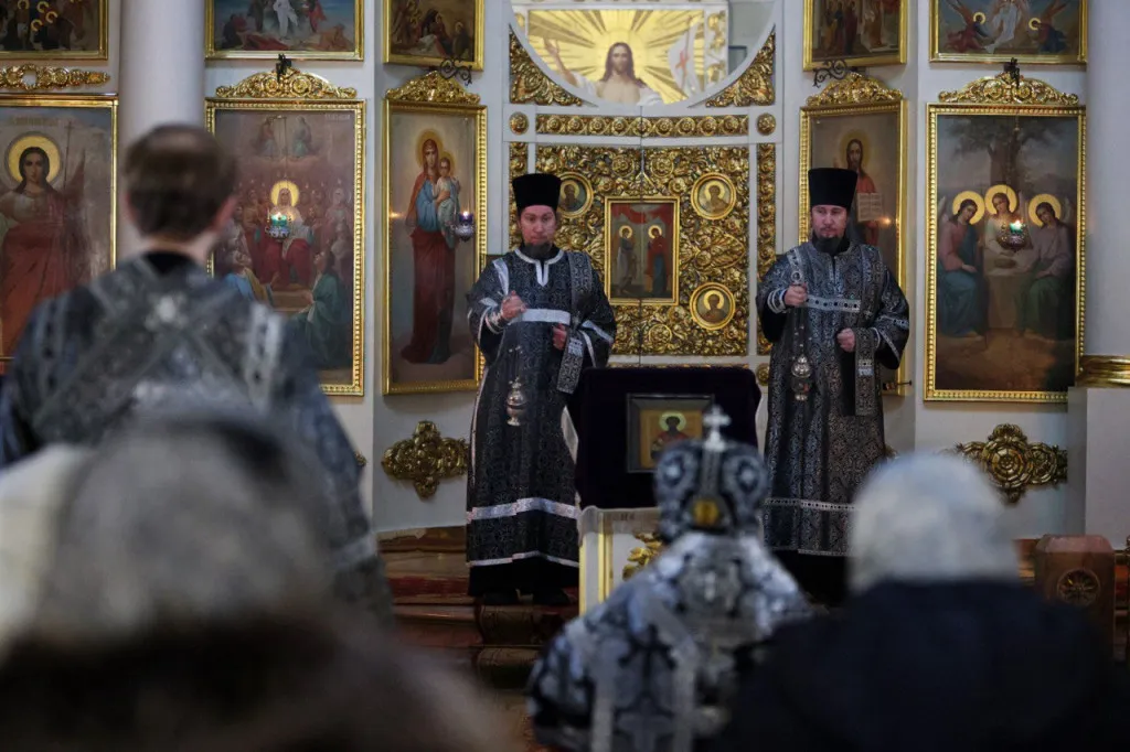 Литургия Преждеосвященных Даров в Троицком соборе в пятницу первой седмицы Великого поста