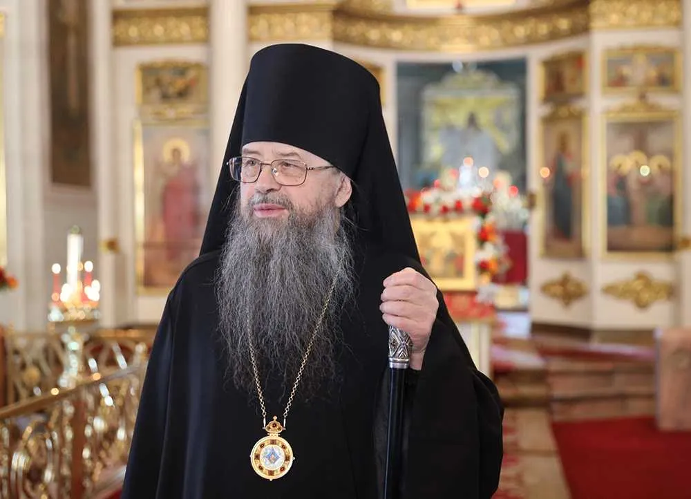 Сотрудники Данилова монастыря поздравили наместника обители с Пасхой Христовой