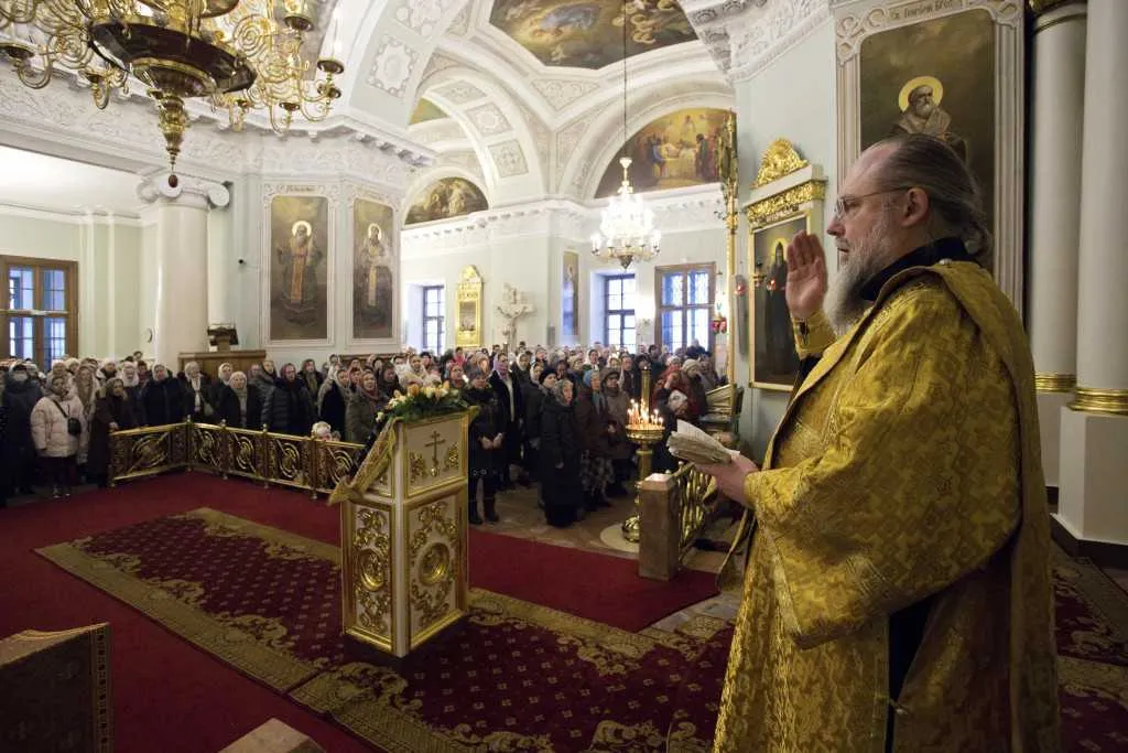 Божественная Литургия в Даниловом монастыре в Неделю 28-ю по Пятидесятнице