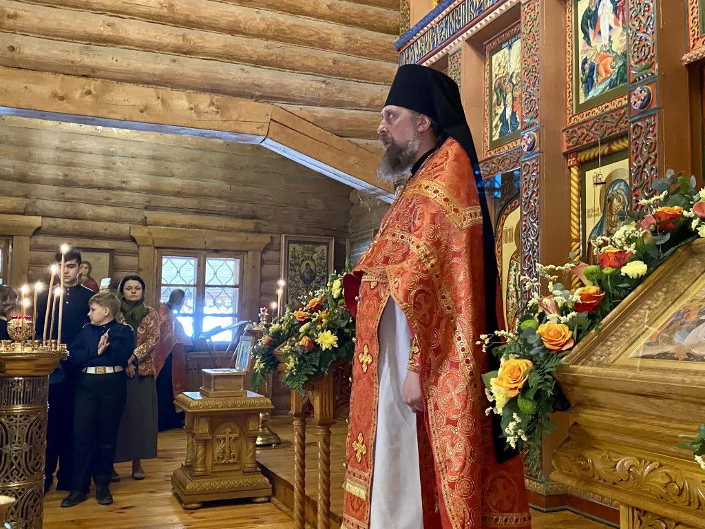 Епископ Алексий возглавил престольные торжества в храме святителя Николая Чудотворца в Измайловском Кремле