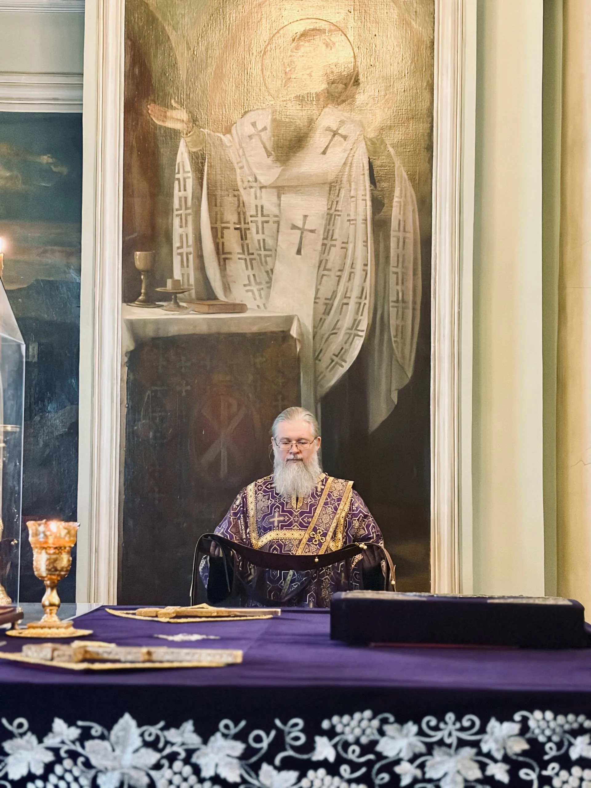 В Великий Четверг епископ Алексий возглавил Литургию в Даниловом монастыре