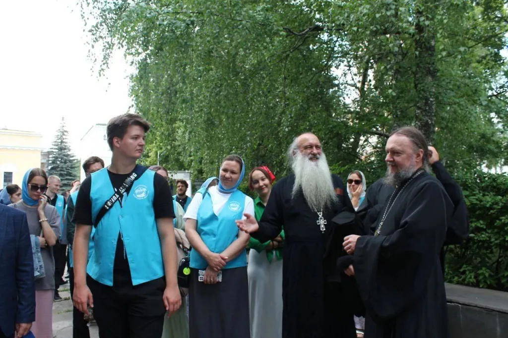 Участники XVII Международного съезда «Содружество православной молодежи» посетили Данилов монастырь