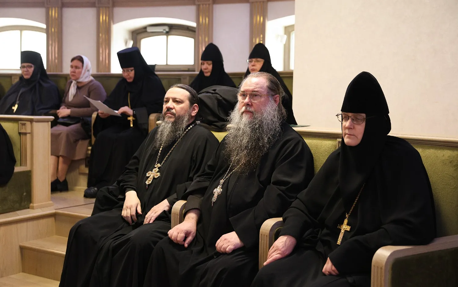Епископ Алексий принял участие в работе круглого стола «Практические аспекты монашеских обетов в современных монастырях»