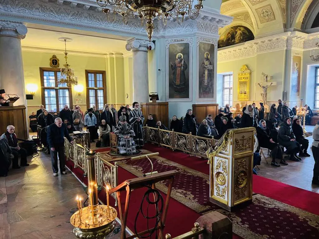 Епископ Алексий в обители князя Даниила совершил первую в этом году Литургию Преждеосвященных Даров