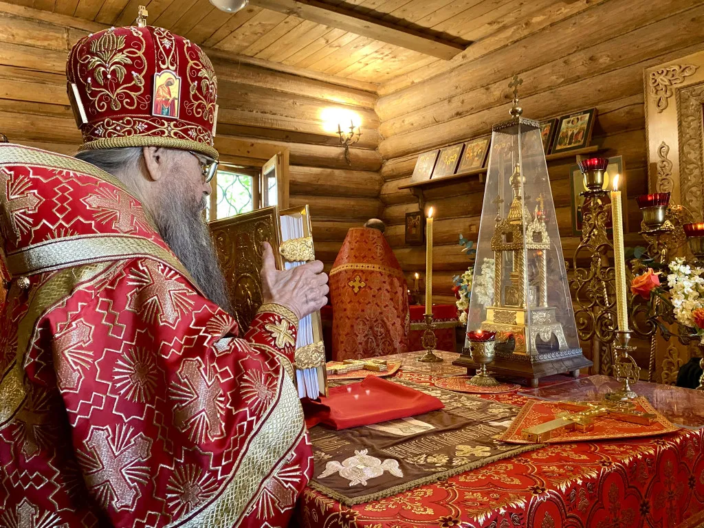 Епископ Алексий возглавил престольные торжества в храме святителя Николая Чудотворца в Измайловском Кремле
