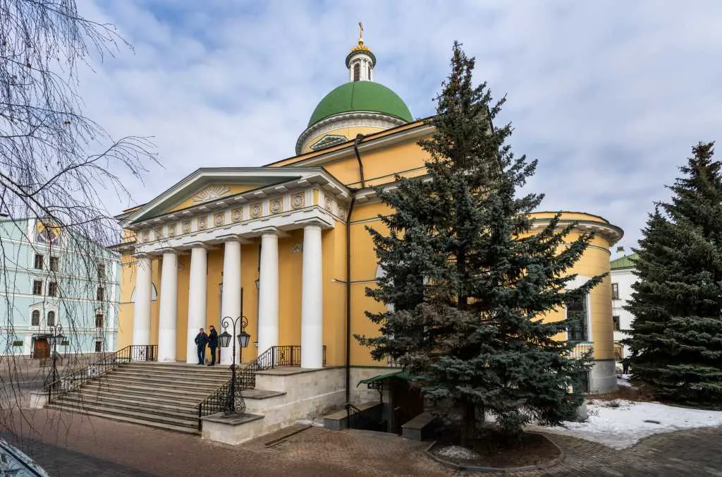 В Неделю сыропустную, день памяти благоверного князя Даниила Московского, Святейший Патриарх Кирилл совершил Литургию в Даниловом ставропигиальном монастыре