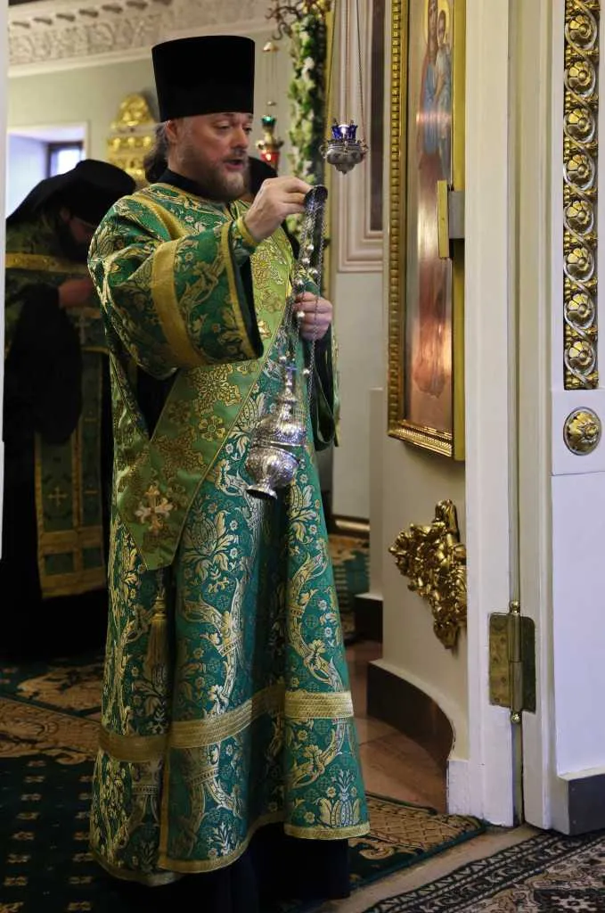 В Неделю сыропустную, день памяти благоверного князя Даниила Московского, Святейший Патриарх Кирилл совершил Литургию в Даниловом ставропигиальном монастыре