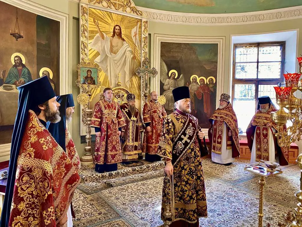 В Даниловом монастыре прошли торжественные богослужения праздника Воздвижения Креста Господня