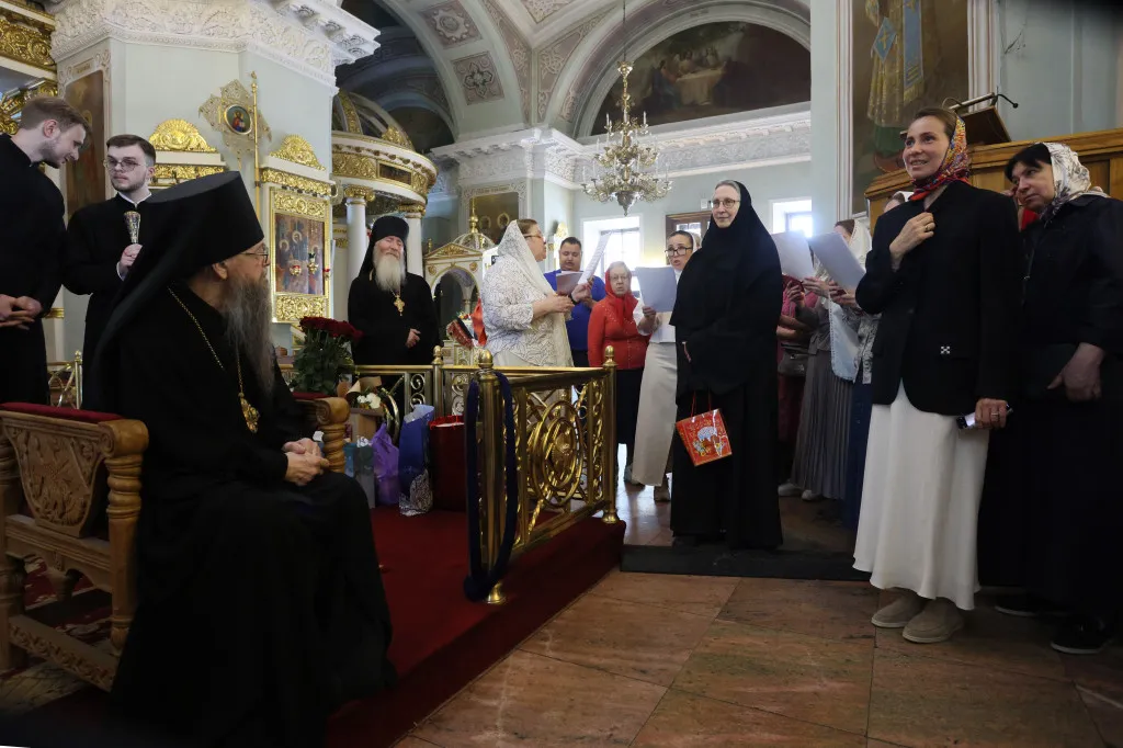 Сотрудники Даниловой обители поздравили епископа Алексия с Пасхой Христовой