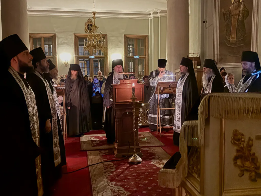 В Даниловом монастыре совершена утреня Четвертка Великого канона