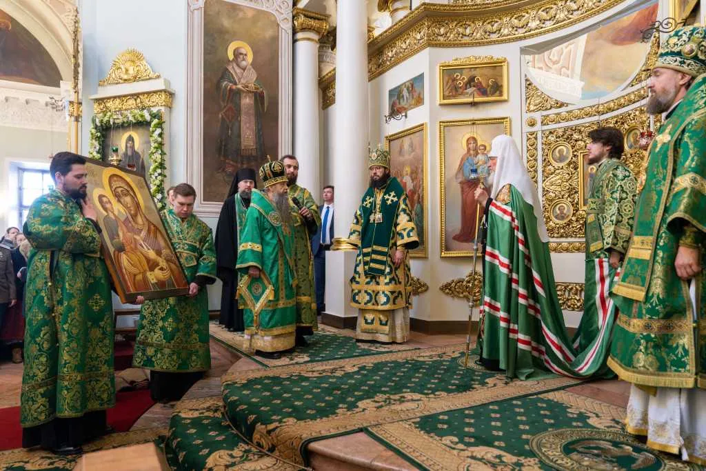 В Неделю сыропустную, день памяти благоверного князя Даниила Московского, Святейший Патриарх Кирилл совершил Литургию в Даниловом ставропигиальном монастыре