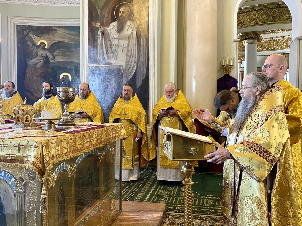 В Даниловой обители молитвенно отметили шестую годовщину архиерейской хиротонии наместника
