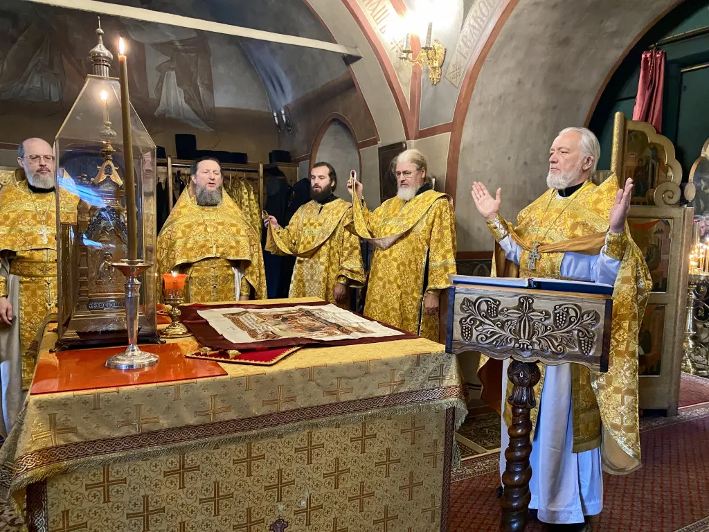 Божественная Литургия в Даниловой обители в Неделю 13-ю по Пятидесятнице