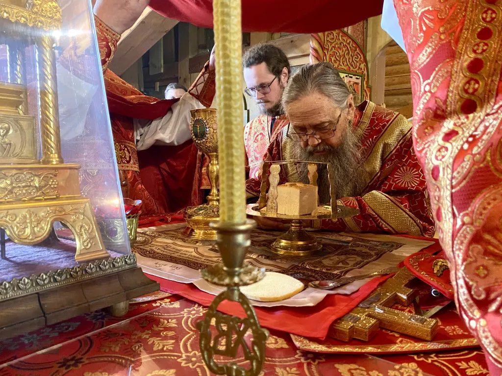 Епископ Алексий возглавил престольные торжества в храме святителя Николая Чудотворца в Измайловском Кремле