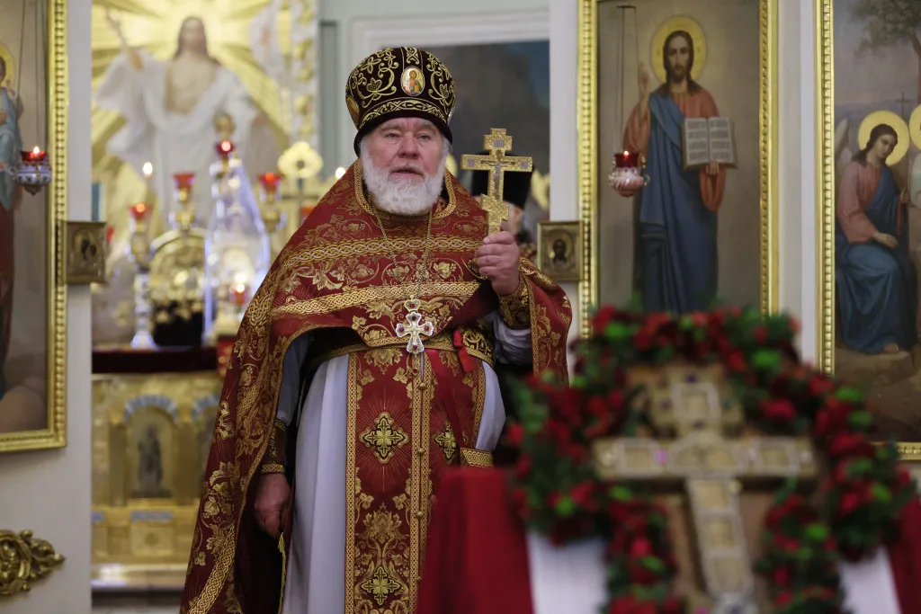 В Даниловой обители прошли торжественные богослужения праздника Воздвижения Креста Господня