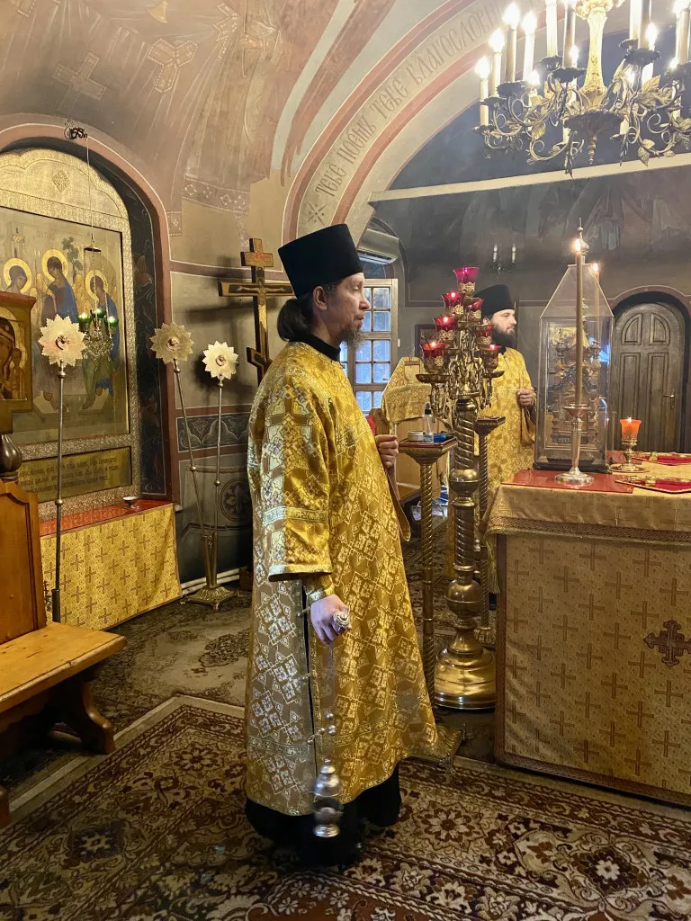 Божественная Литургия в Даниловой обители в Неделю 13-ю по Пятидесятнице