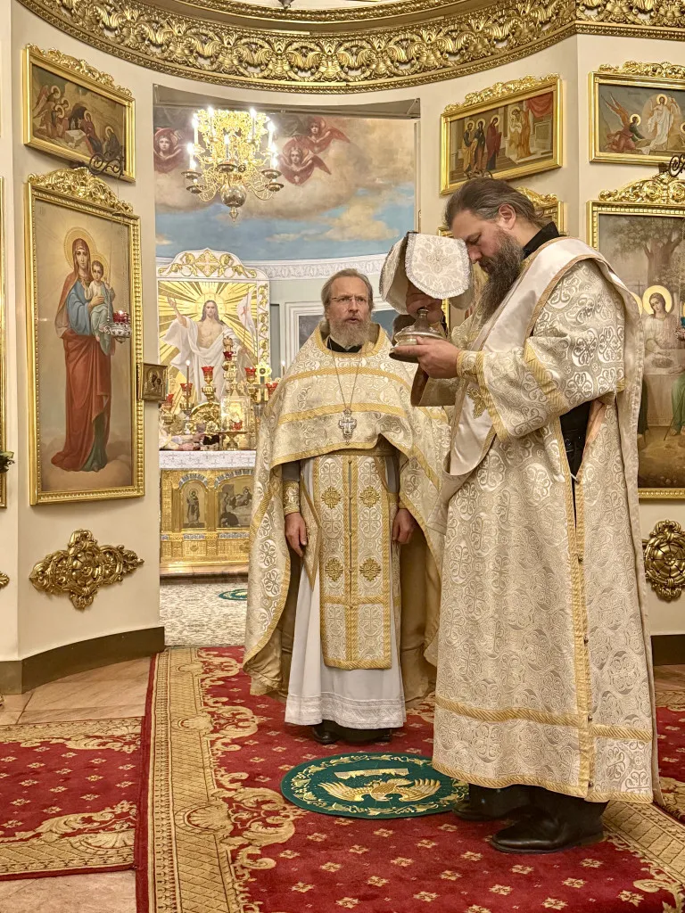 Данилова обитель встретила светлый праздник Рождества Христова