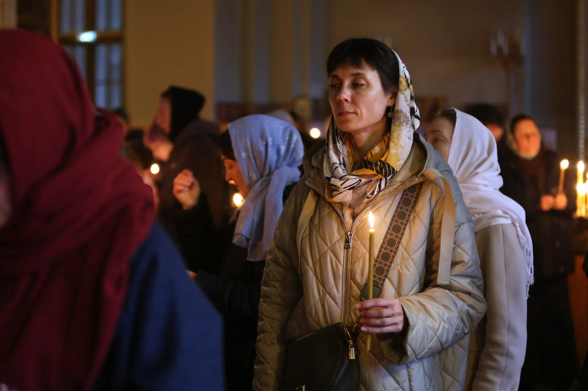 В Даниловом монастыре совершена утреня Великого Пятка с чтением двенадцати  Страстных Евангелий