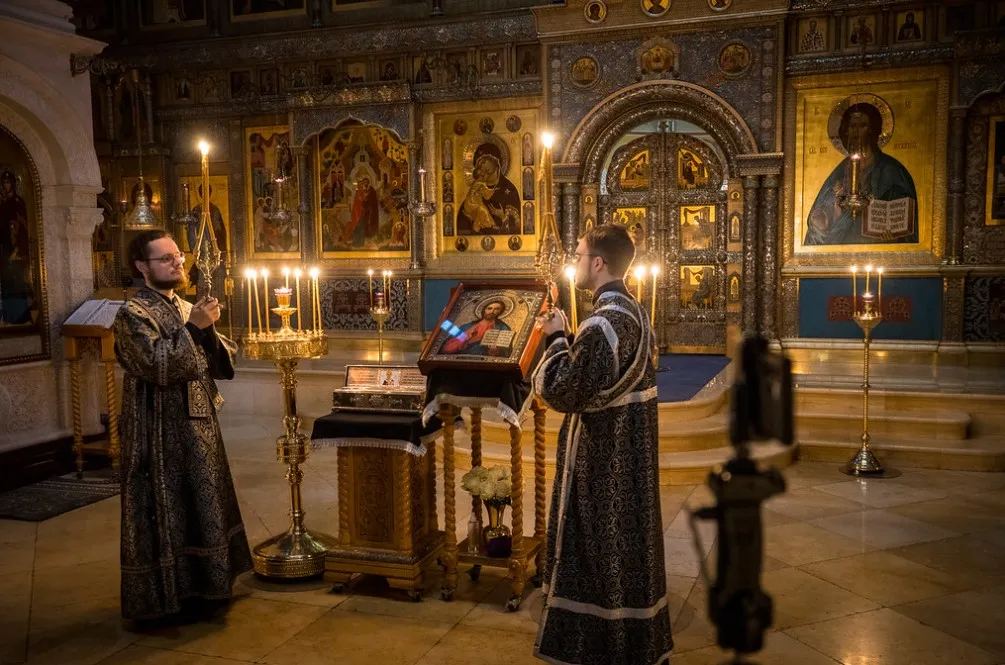 Во вторник первой седмицы Великого поста епископ Алексий совершил чтение Великого канона преп. Андрея Критского в Зачатьевском монастыре