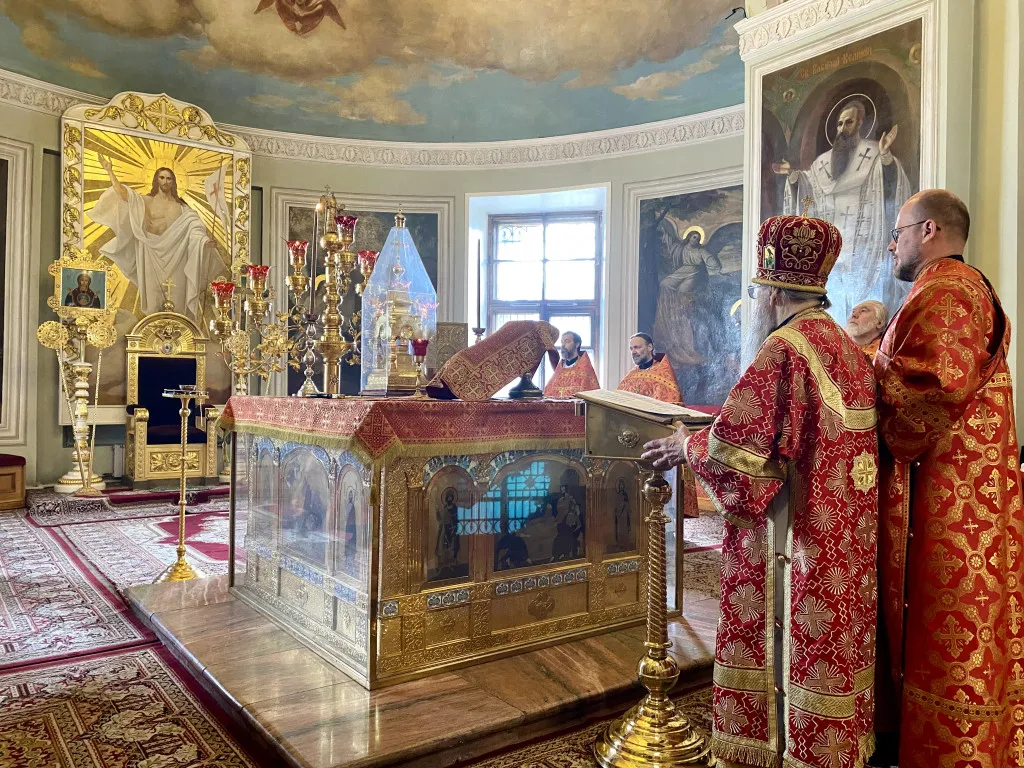 Божественная Литургия в Троицком соборе в Неделю 5-ю по Пасхе, о самаряныне