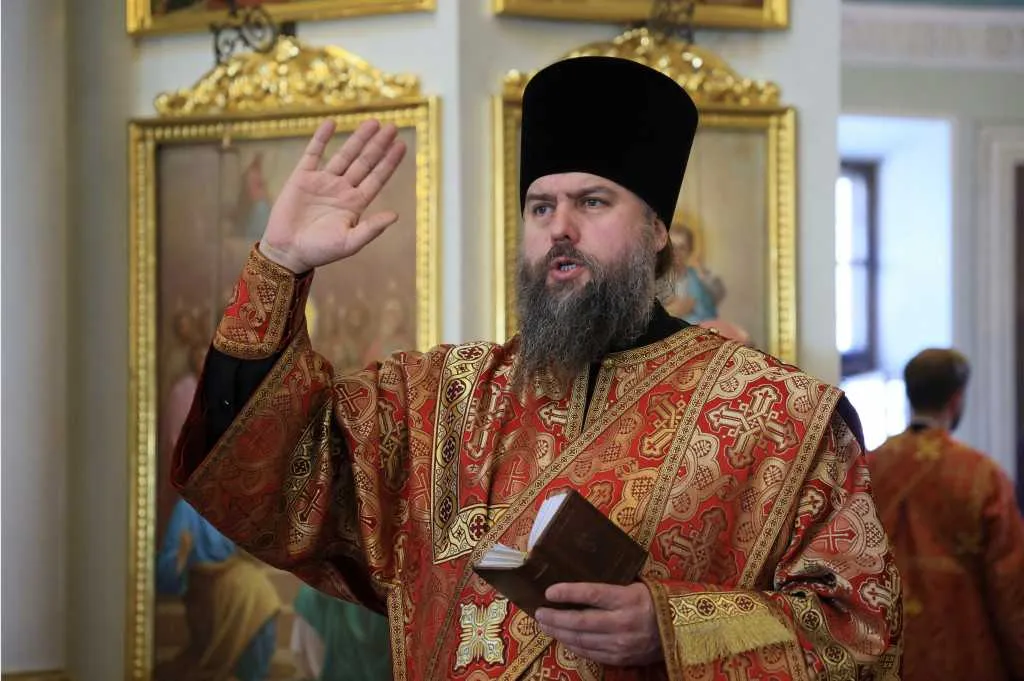 Торжественное богослужение в Неделю 5-ю по Пасхе, день памяти святителя Алексия Московского