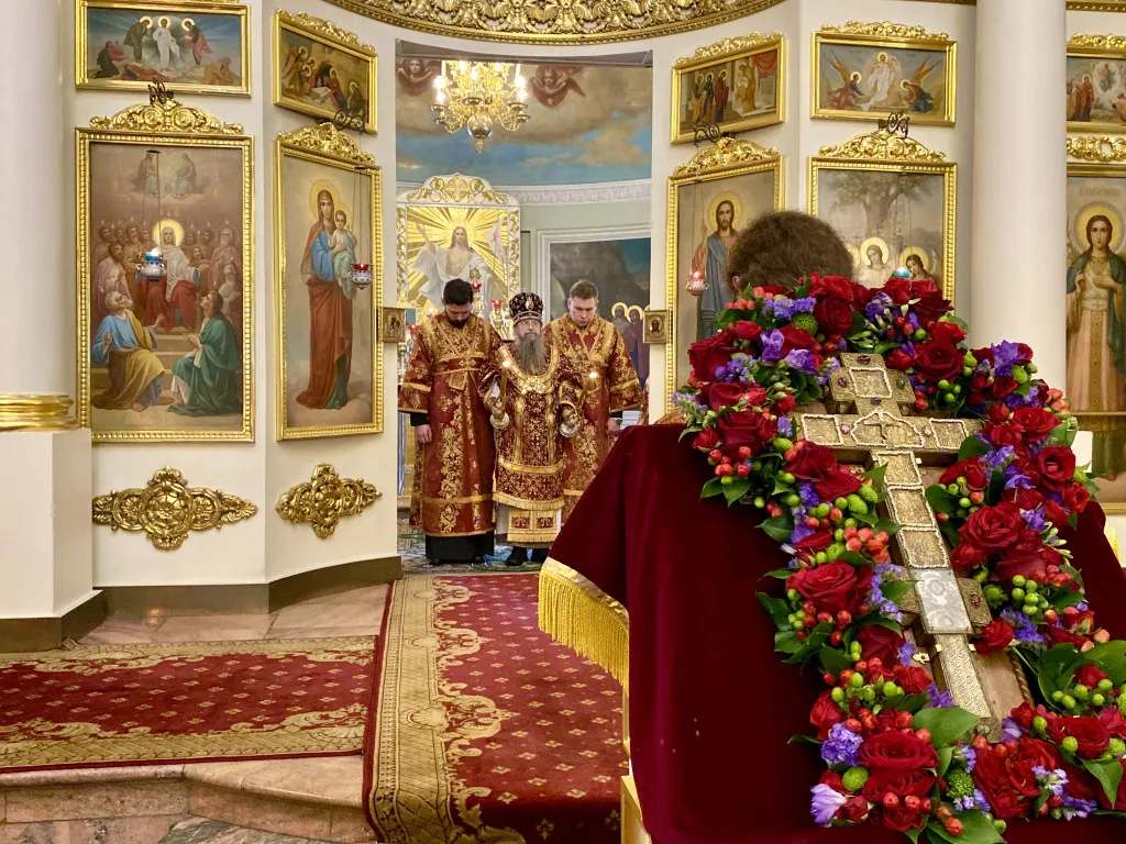 Обитель князя Даниила встретила праздник Воздвижения Честного и Животворящего Креста Господня