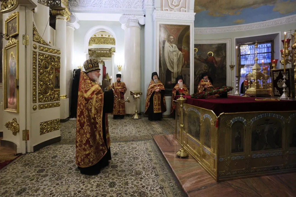 В Даниловой обители прошли торжественные богослужения праздника Воздвижения Креста Господня