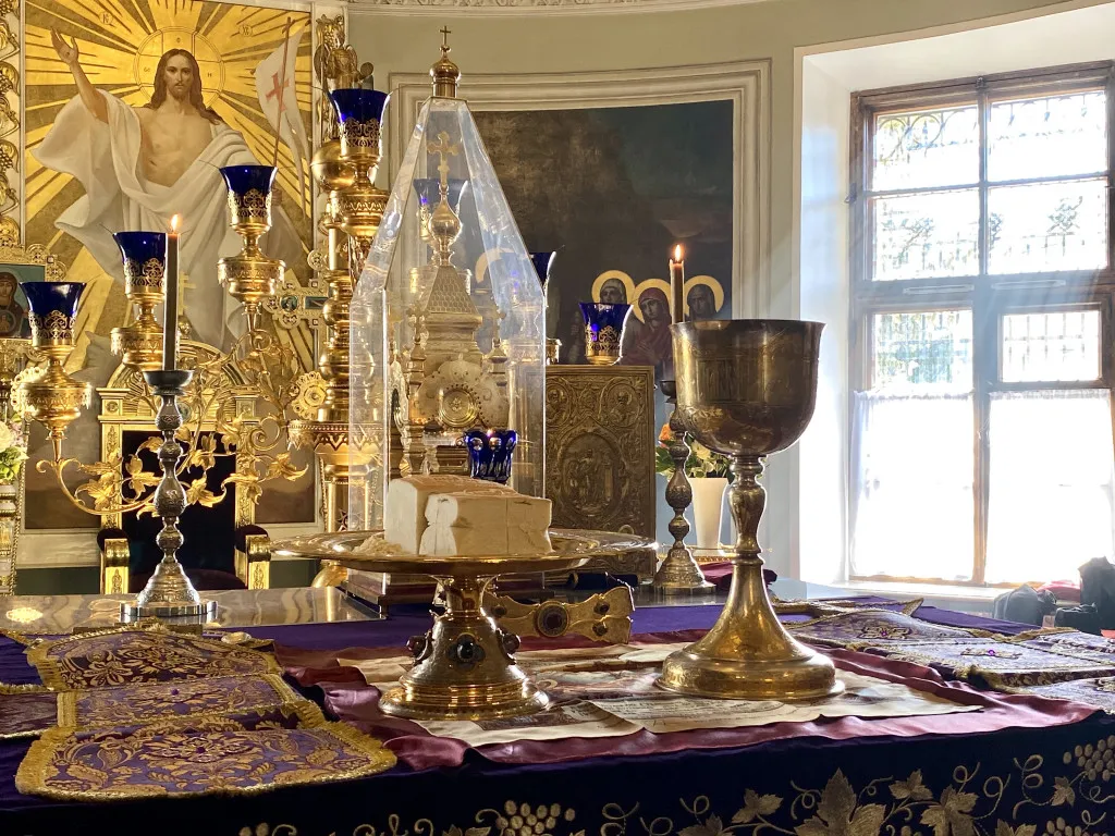 Божественная Литургия в Троицком соборе в Неделю вторую Великого поста