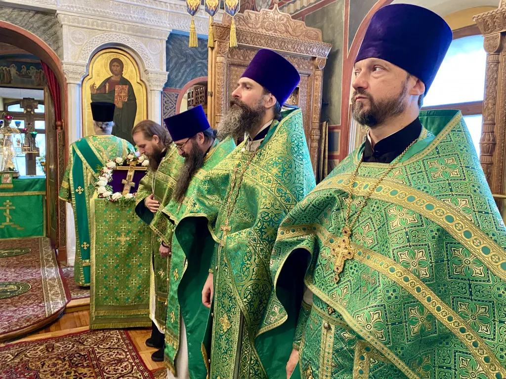 В день памяти праведного Алексия Мечева епископ Алексий совершил Литургию в храме святителя Николая в Кленниках